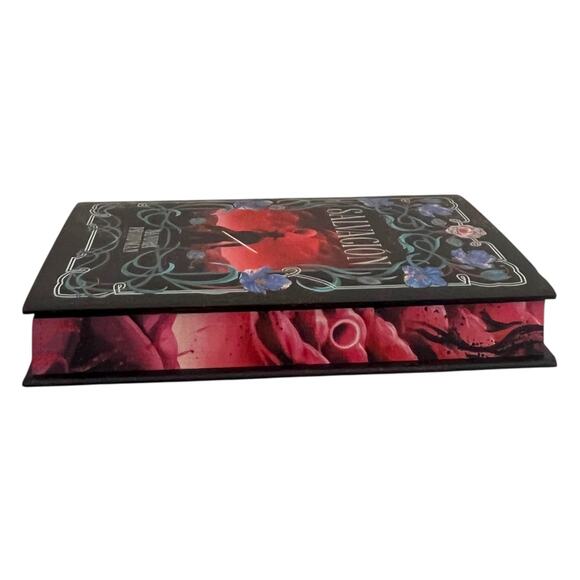 OwlCrate Salvacion by Sandra Proudman - May 2025 ‘A Taste of Magic’ OwlCrate YA - Picture 9 of 11